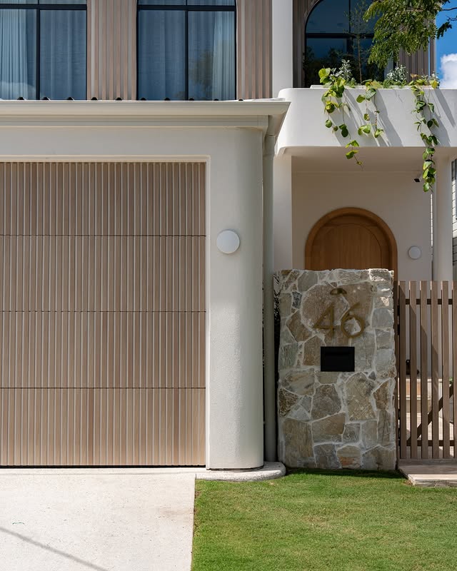 Luxury interior timber and stone finishes QLD